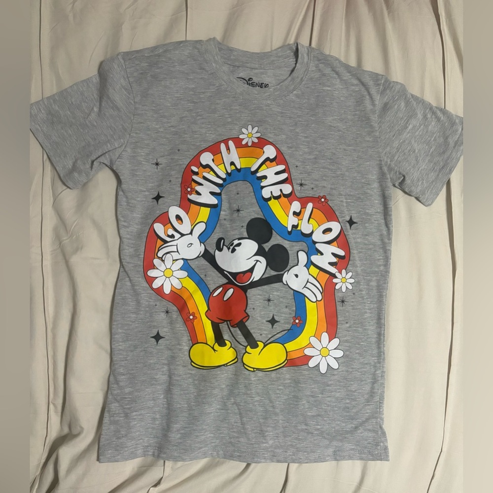 Mickey Mouse Gray Go With The Flow Walt Disney Women Size XS(1) T-Shirt